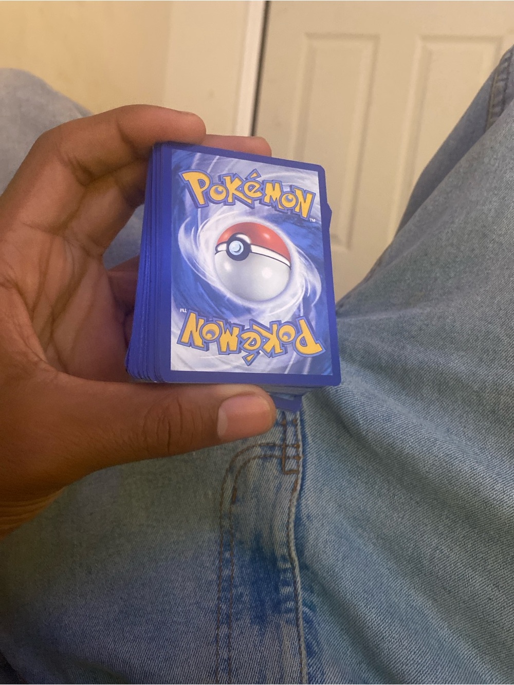 40 Pokémon cards